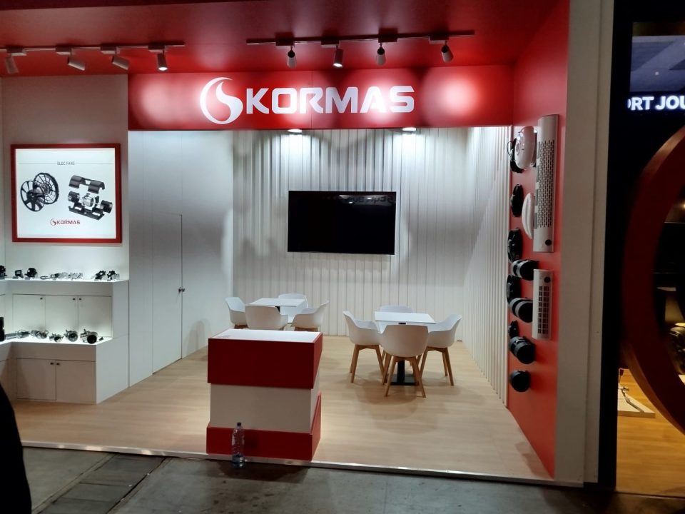 gallery-item